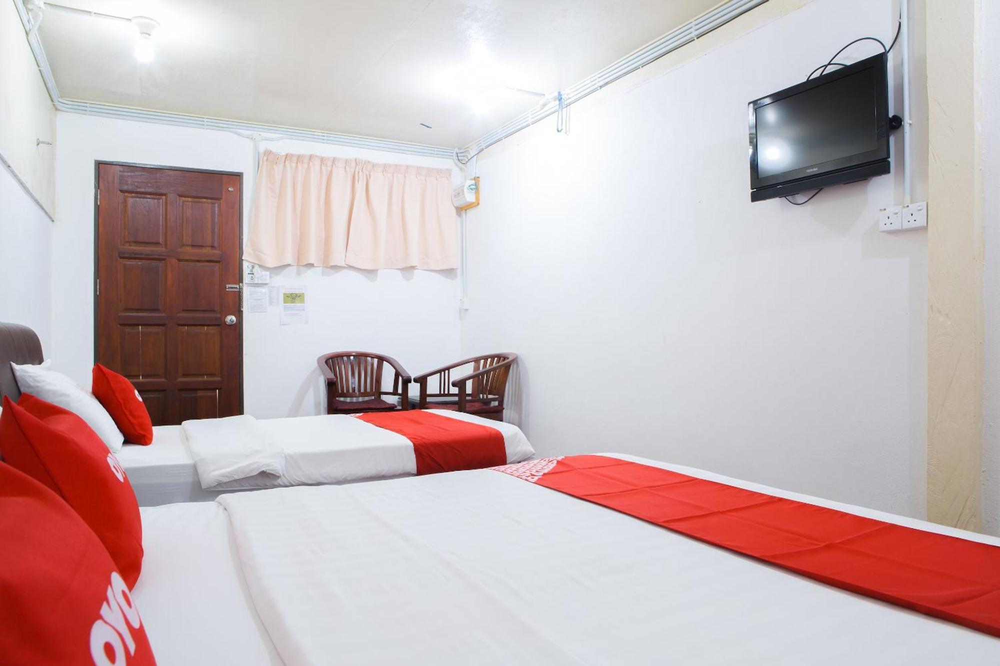 Oyo 90037 The 7 Lodge Tambunan Ngoại thất bức ảnh