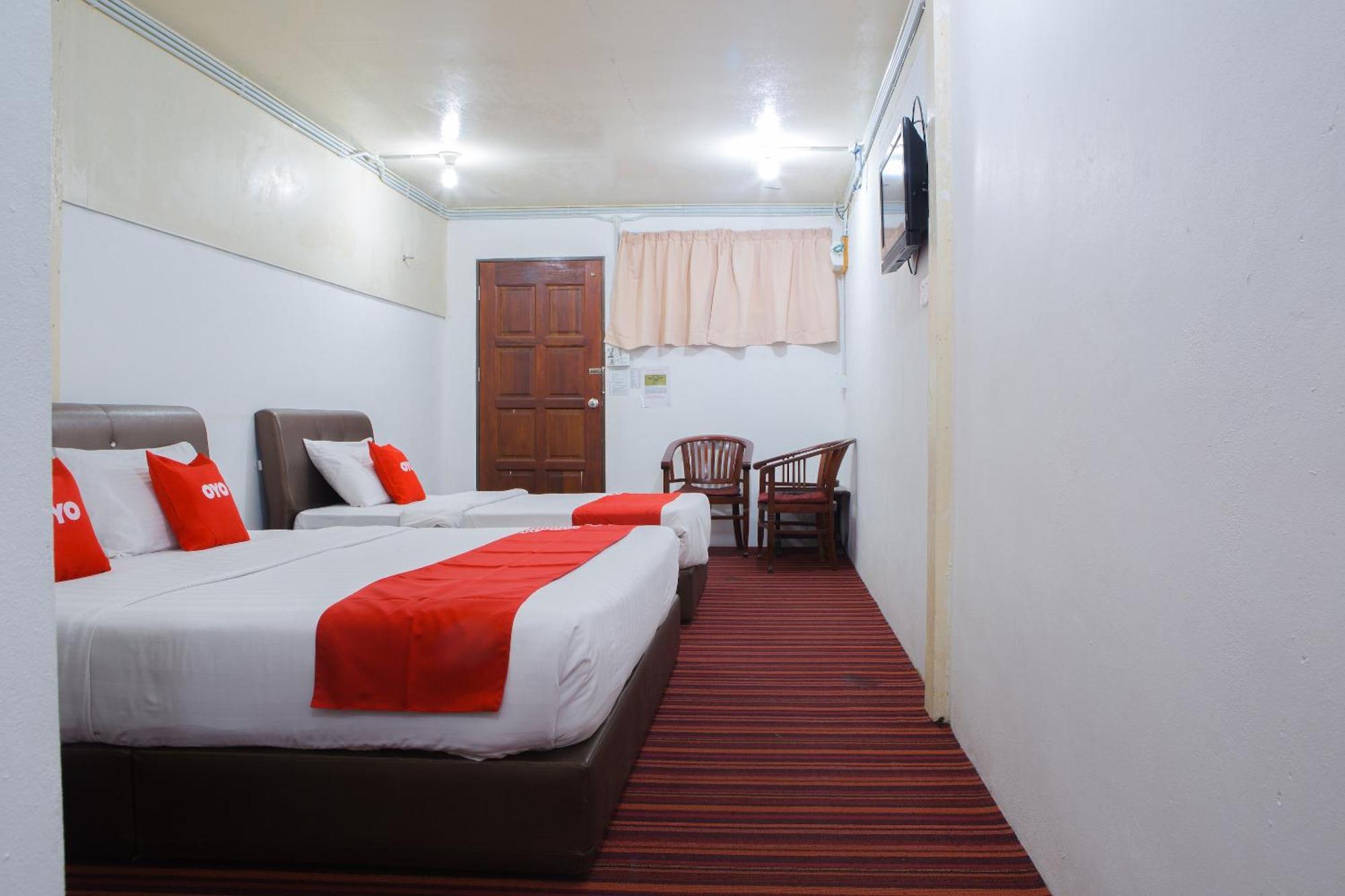 Oyo 90037 The 7 Lodge Tambunan Ngoại thất bức ảnh