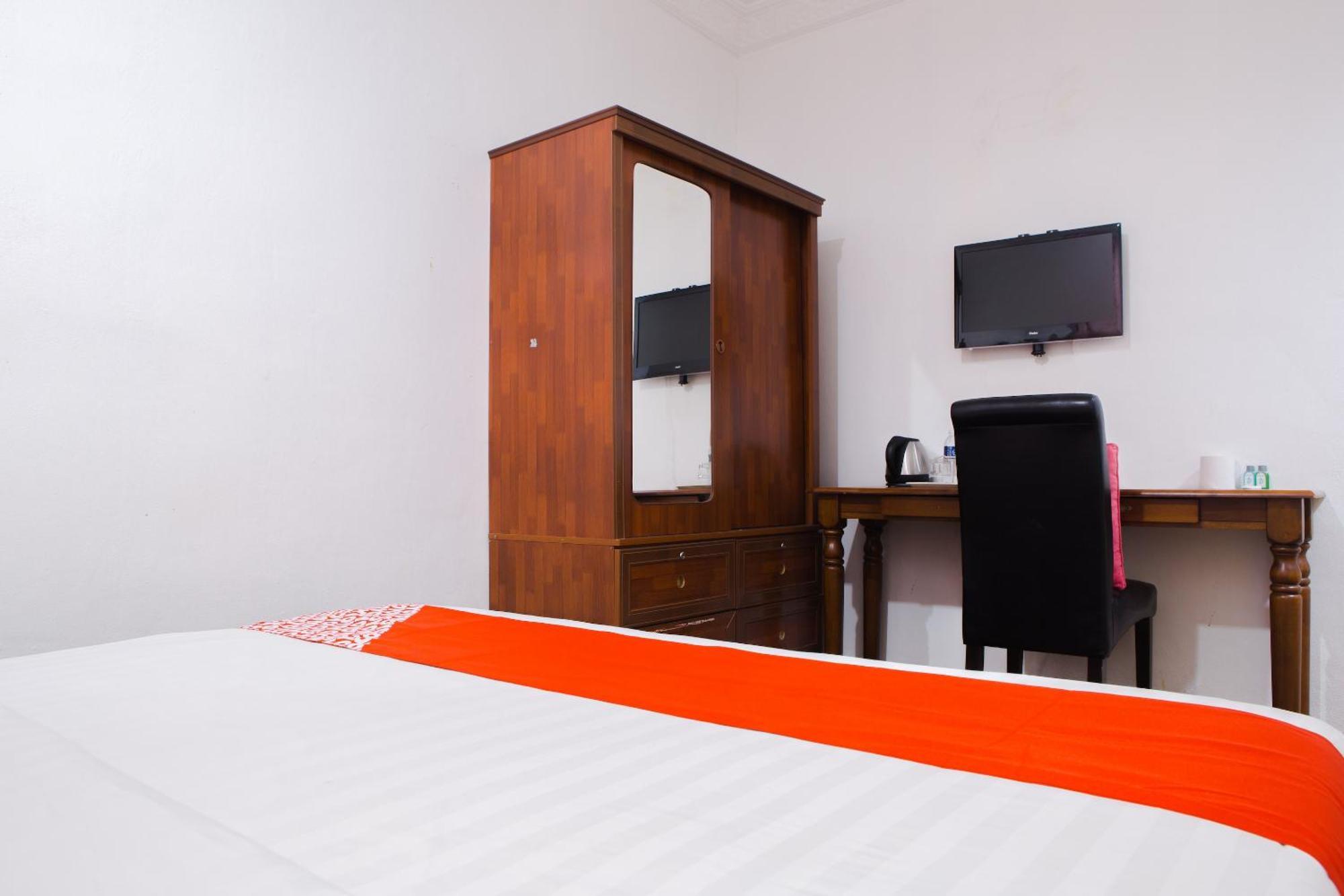 Oyo 90037 The 7 Lodge Tambunan Ngoại thất bức ảnh