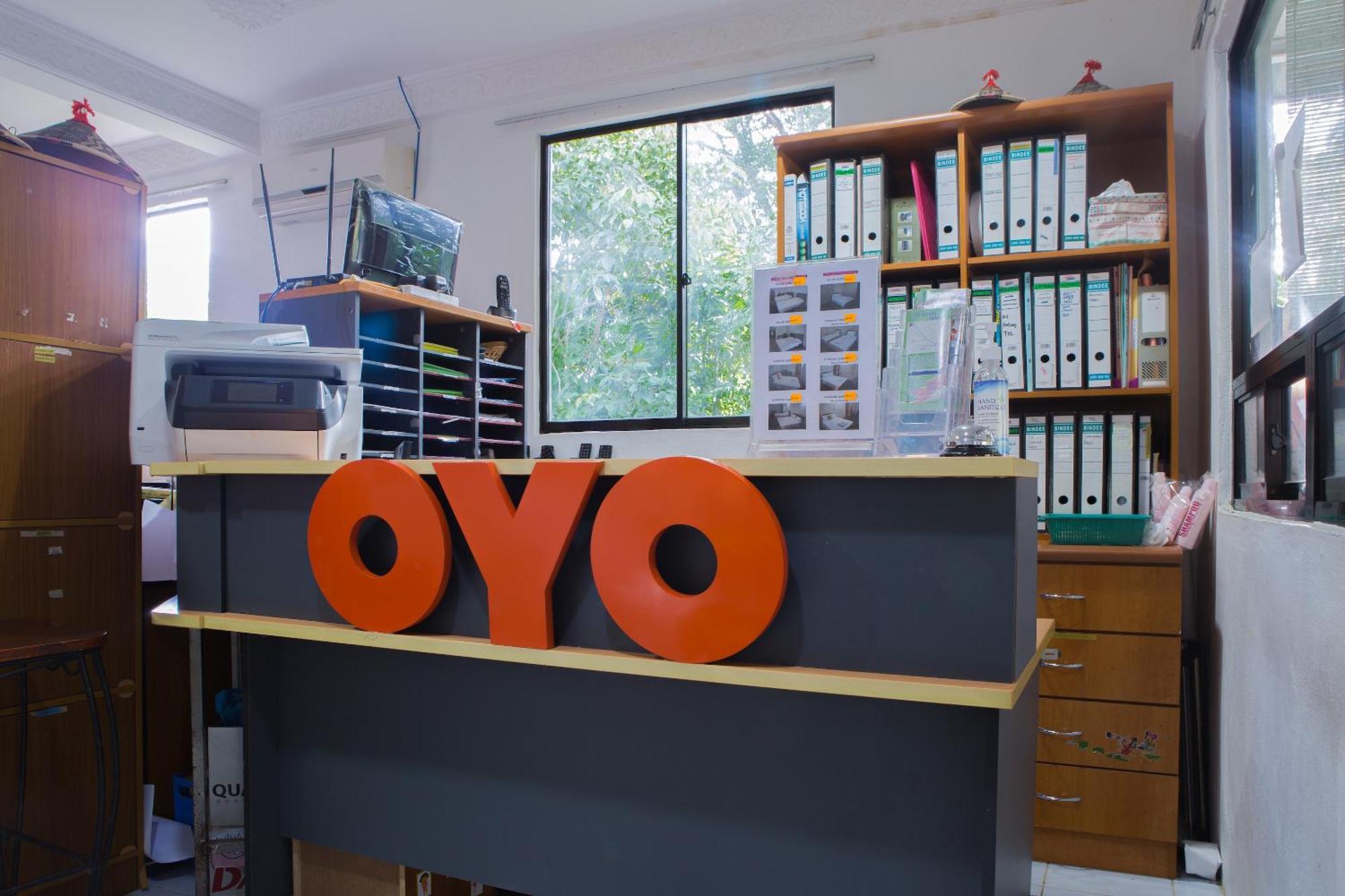 Oyo 90037 The 7 Lodge Tambunan Ngoại thất bức ảnh